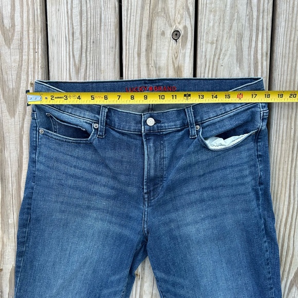Lucky Brand Jeans Womens 16/33 Blue Denim Medium Wash Sweet N Straight Mid Rise - Picture 9 of 16